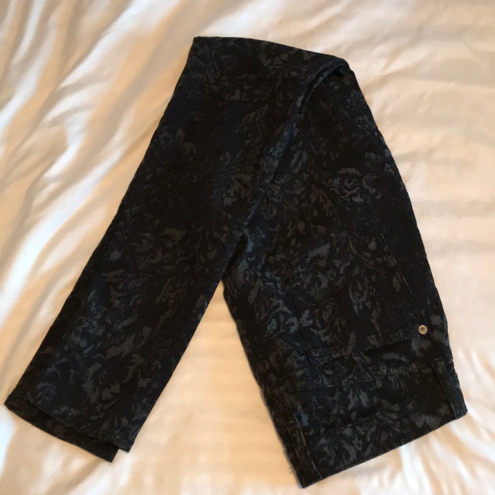 Black floral textured skinny jeans 7FAM